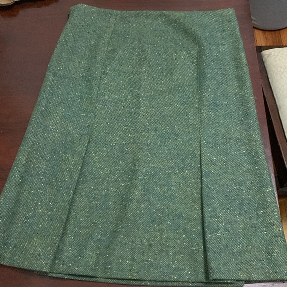 Searle Green Tweed Wool Skirt w/Kick Pleats - Picture 2 of 6